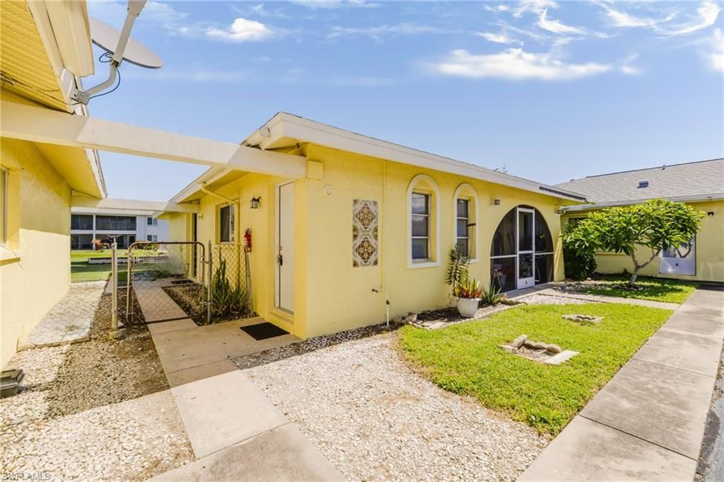 1245 SE 8th St , Unit 103, Cape Coral, FL 33990 Photo