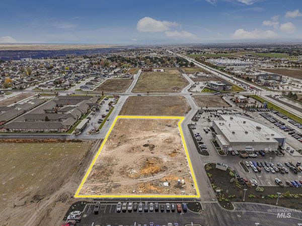 1809 Park View Dr, Twin Falls, ID 83301
