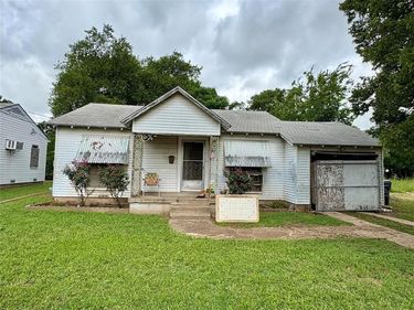 1703 N Montclair Avenue, Dallas, TX 75208