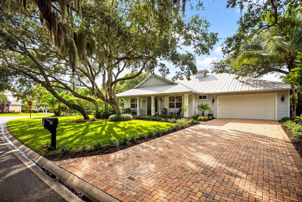 1 Sabal Court, Sewalls Point, FL 34996 Photo