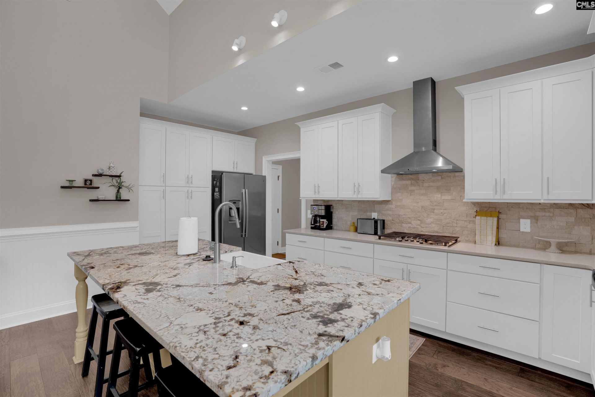 10 Sag Harbor Drive  Photo 10
