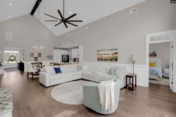 10 Sag Harbor Drive  photo 4