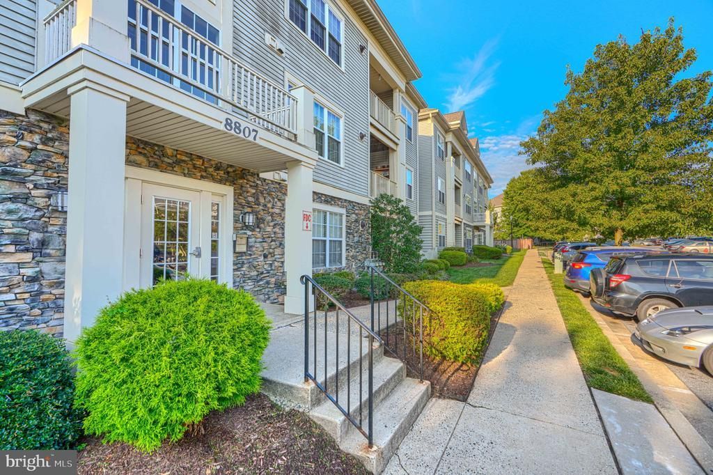8807 STONE RIDGE CIRCLE , PIKESVILLE, MD 21208
