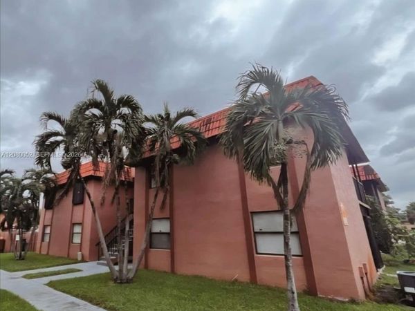 6480 W 27th Ct , Unit 54-22, Hialeah, FL 33016