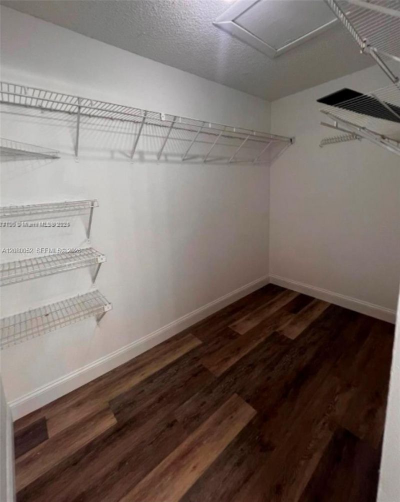 6480 W 27th Ct , Unit 54-22, Hialeah, FL 33016 Photo
