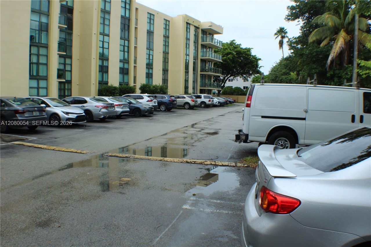 11750 SW 18th St, Unit 502-1, Miami, FL 33175 Photo