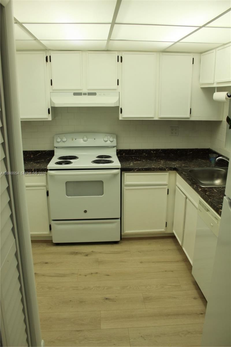 11750 SW 18th St, Unit 502-1, Miami, FL 33175 Photo