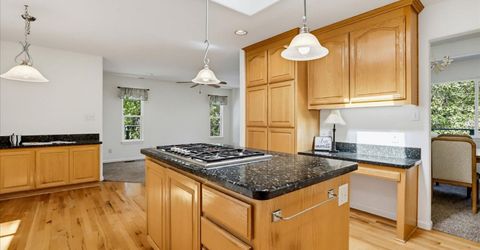 13531 Capitol, Grass Valley, CA 95945 Photo