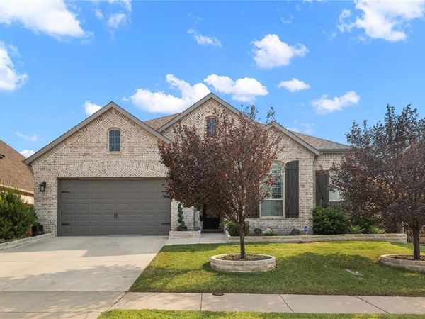 1124 Walker Way , Aubrey, TX 76227