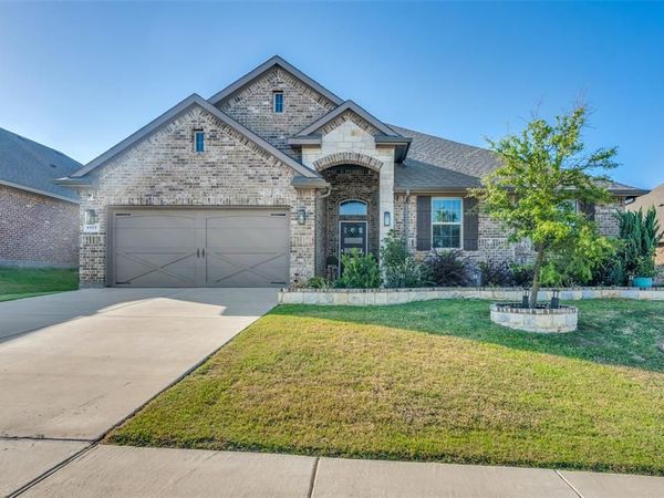 1117 Silver Oak Drive, Mansfield, TX 76063