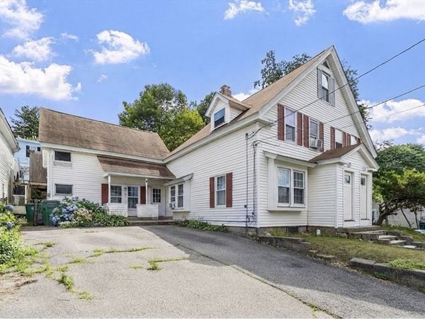 27 Winthrop St, Unit A, Fitchburg, MA 01420