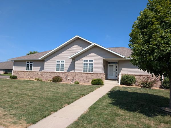 501 Mercedes Drive, Marshall, MN 56258