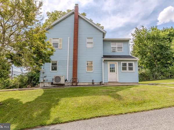 WHITEHALL, PA 18052