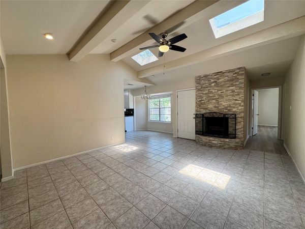7101 Twisted Oaks DR, Austin, TX 78745