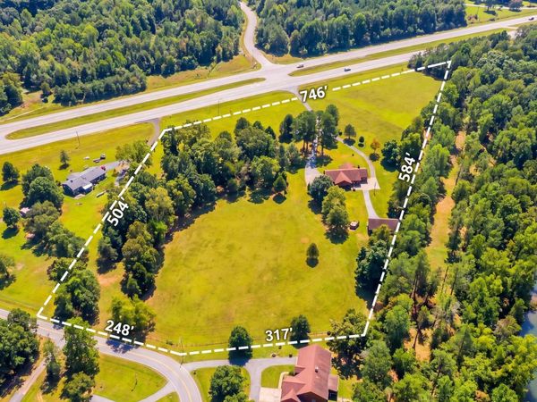 8024 A Highway 58, Harrison, TN 37341