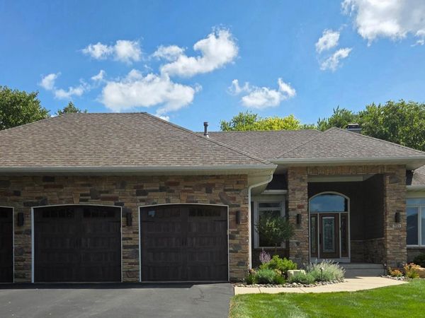 7021 Howard Lane , Eden Prairie, MN 55346