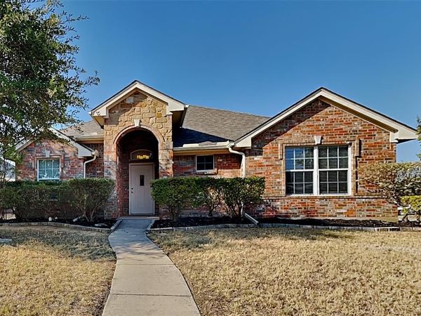 300 Lottie Lane, Saginaw, TX 76179