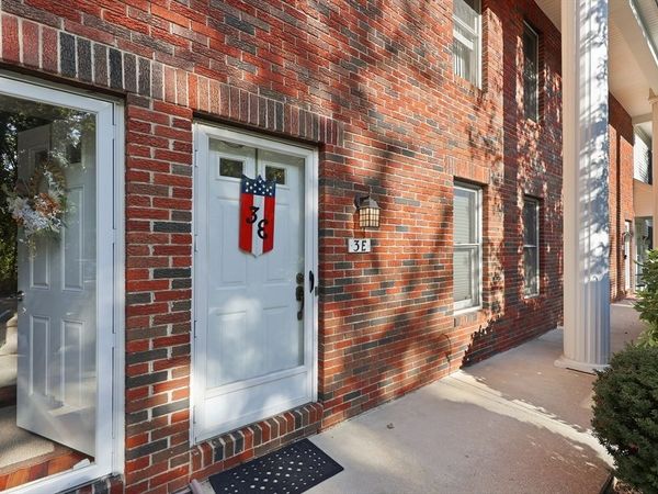 3 Castle Hill Rd, Unit E, Agawam, MA 01001