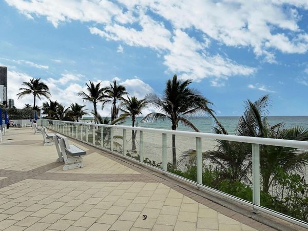 2030 S Ocean Drive, Unit 1626, Hallandale Beach, FL 33009