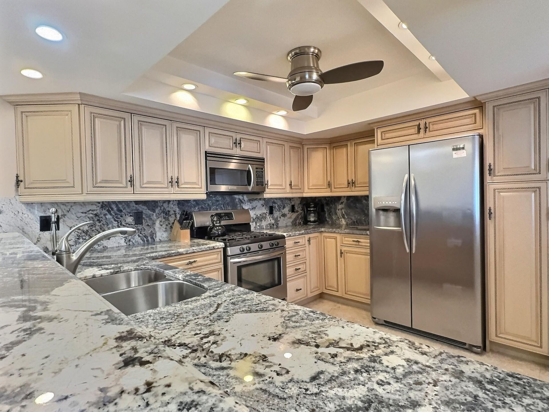 2030 S Ocean Drive, Unit 1626, Hallandale Beach, FL 33009 Photo