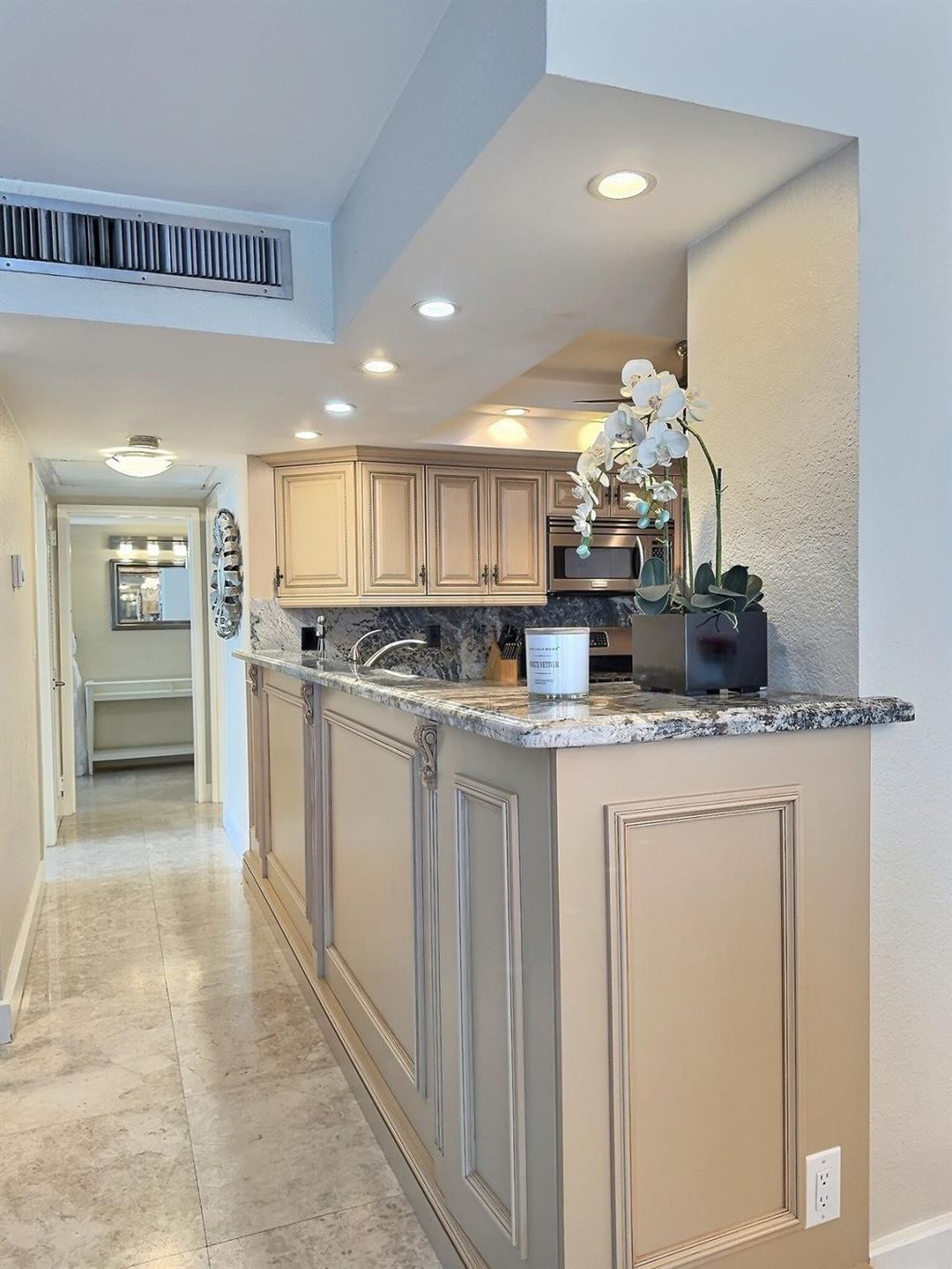 2030 S Ocean Drive, Unit 1626, Hallandale Beach, FL 33009 Photo