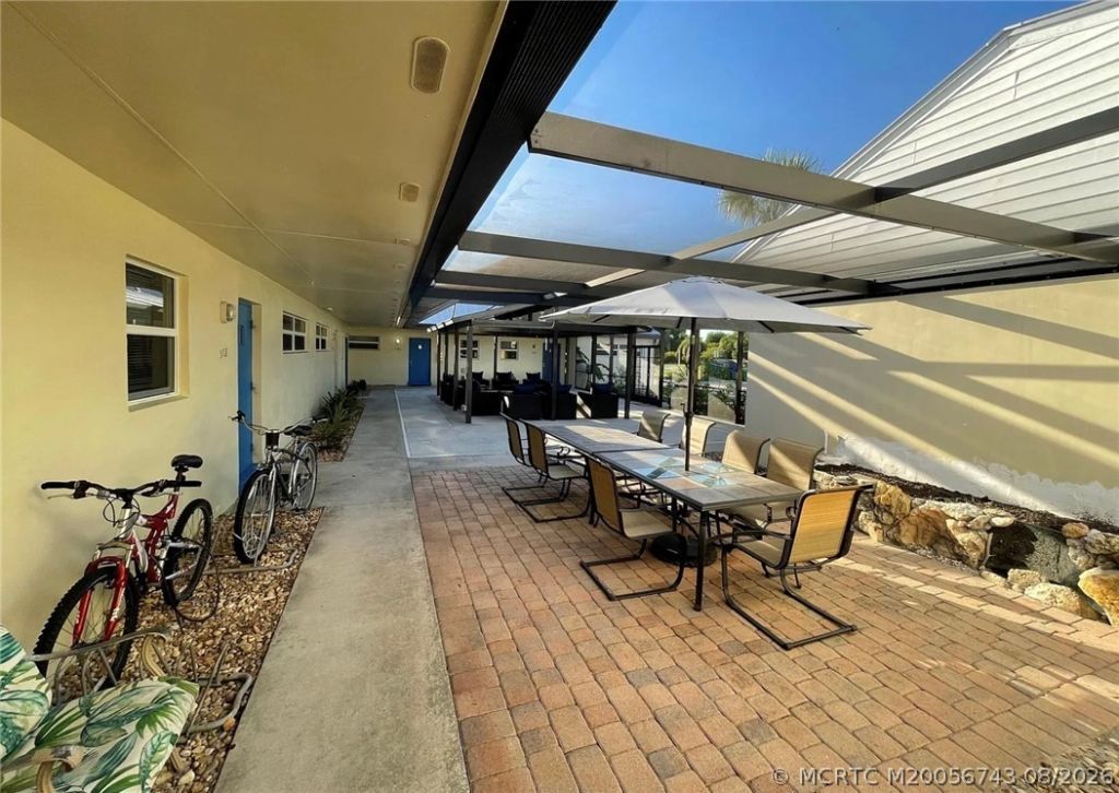 860 NW River Shores Boulevard, Stuart, FL 34994 Photo