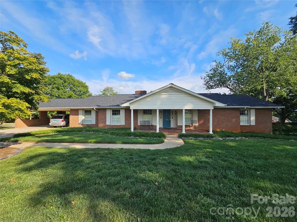 524 Country Club Circle , Shelby, NC 28150