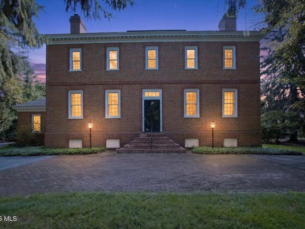 4544 Brookside Road , Ottawa Hills, OH 43615