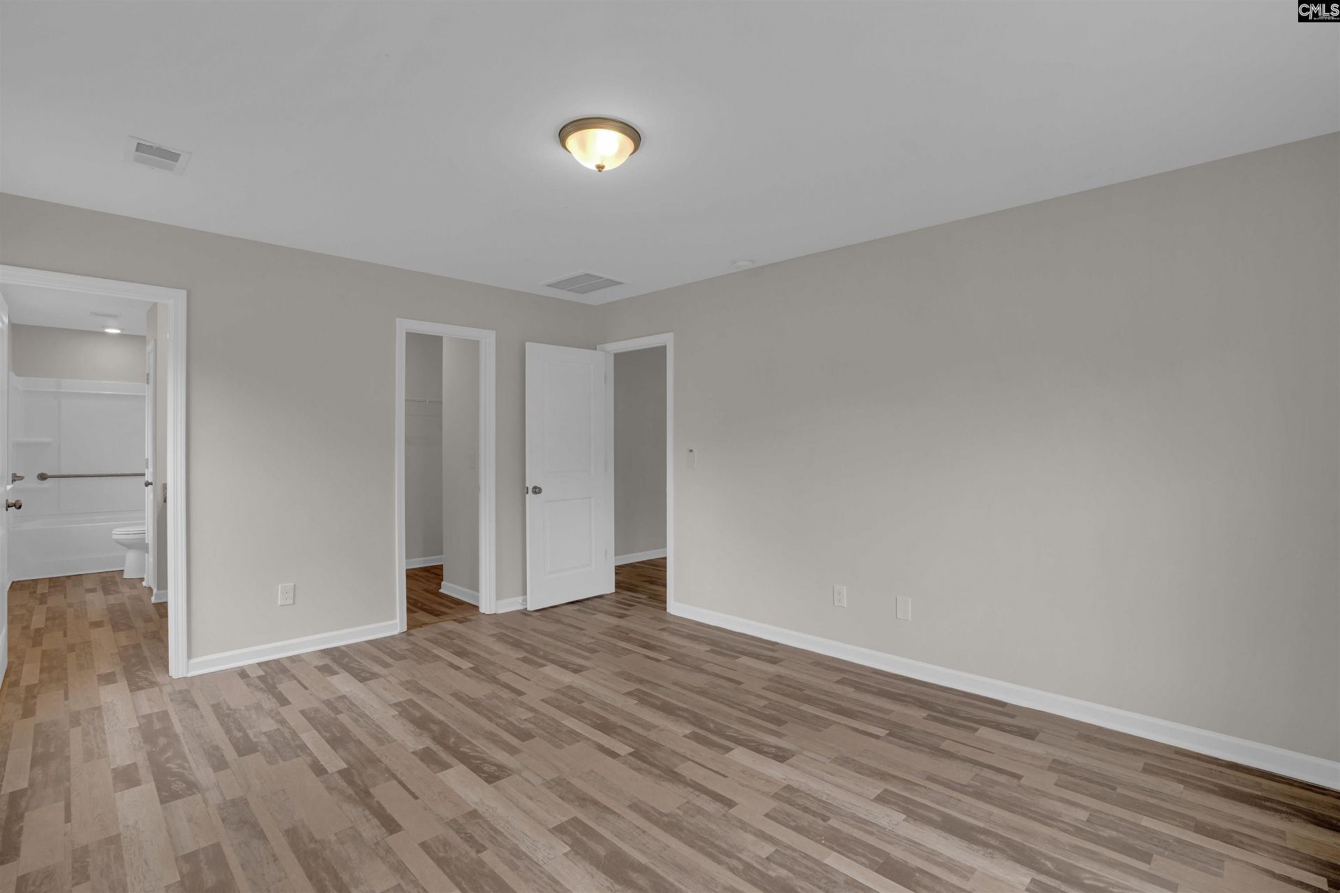 110 Henry Street  Photo 15