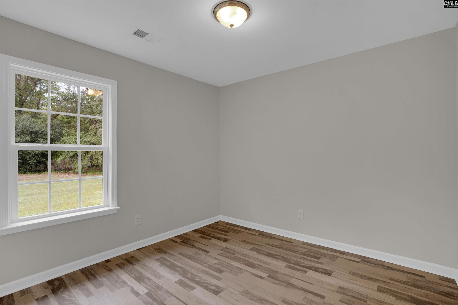 110 Henry Street  Photo 19