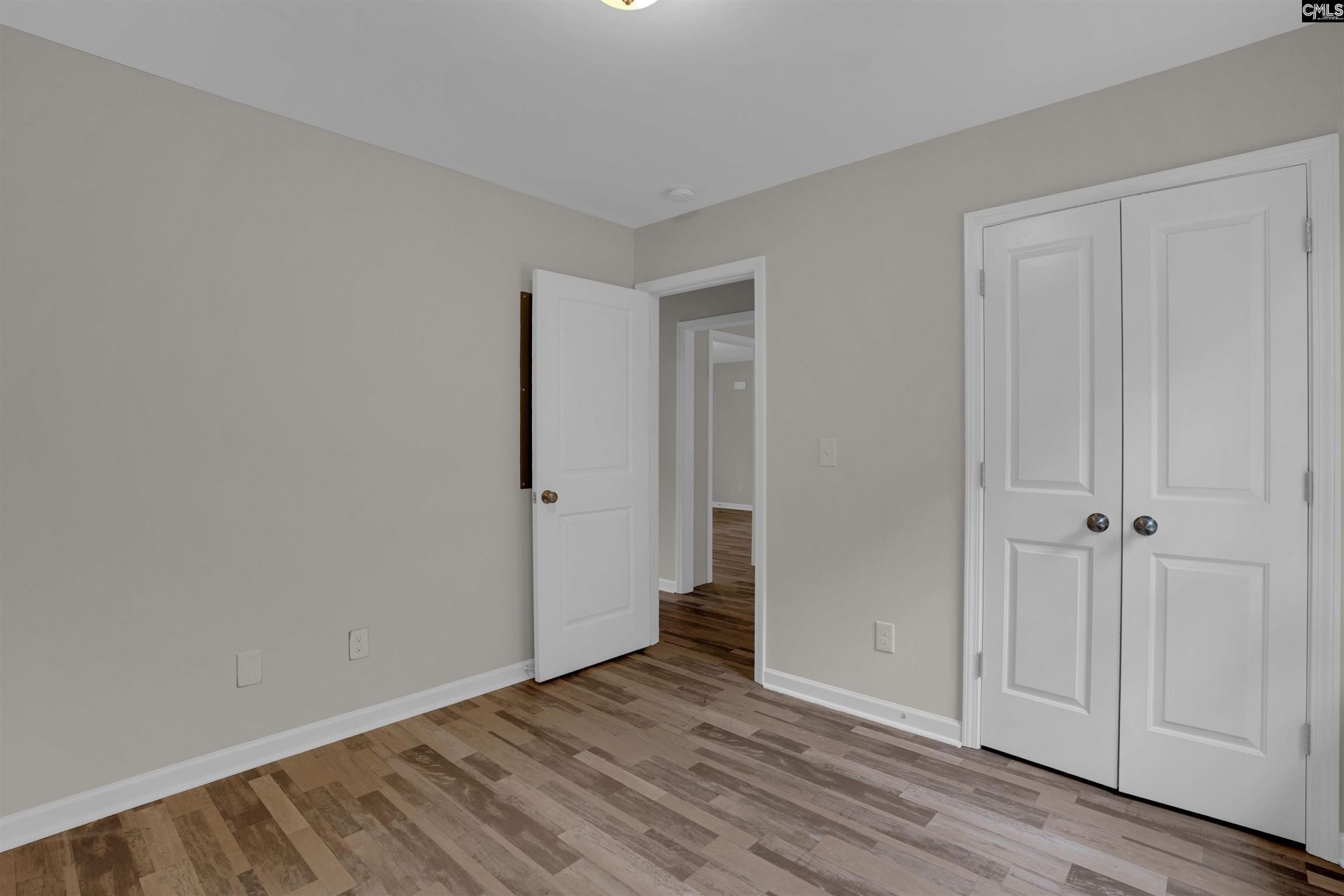 110 Henry Street  Photo 21
