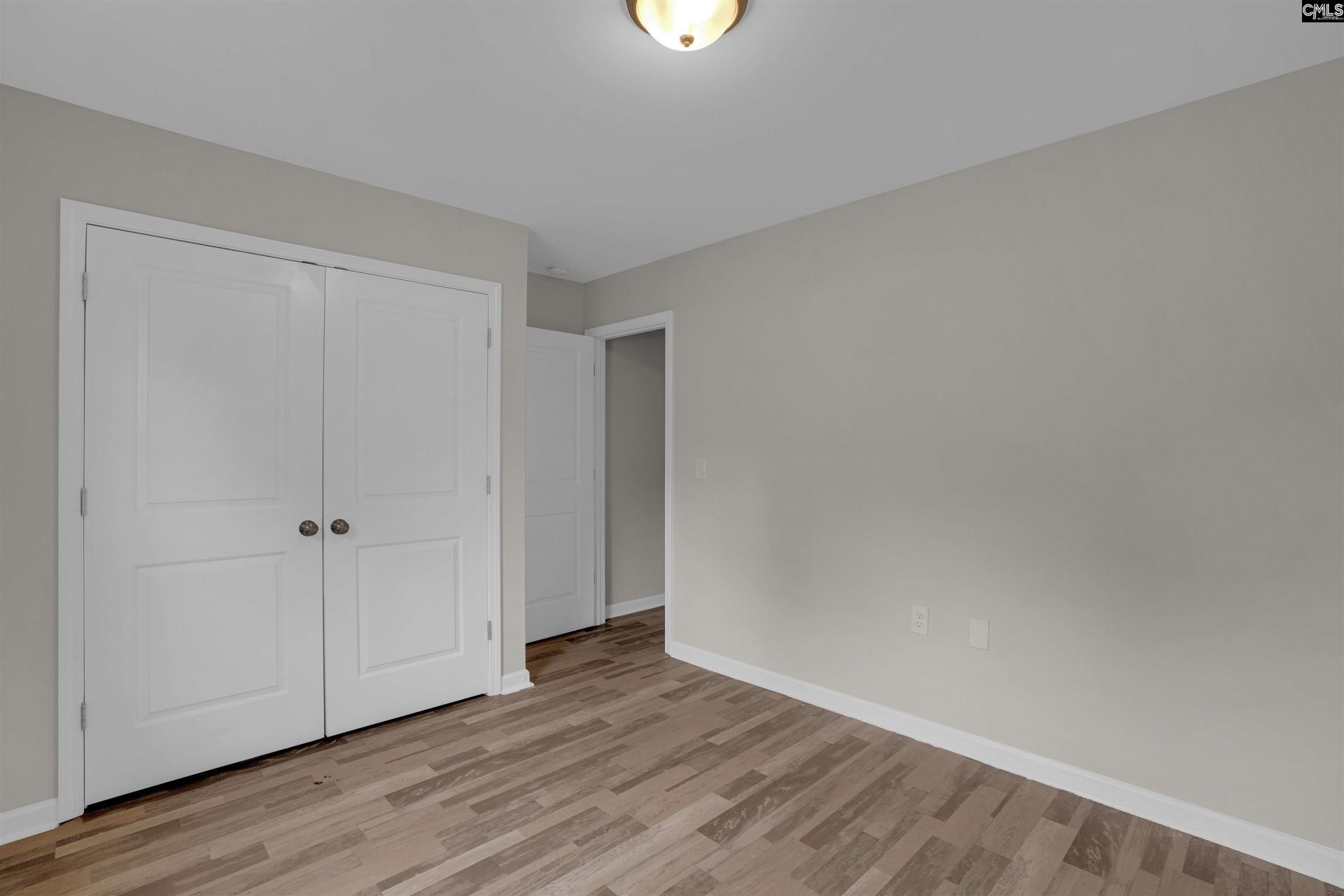 110 Henry Street  Photo 24