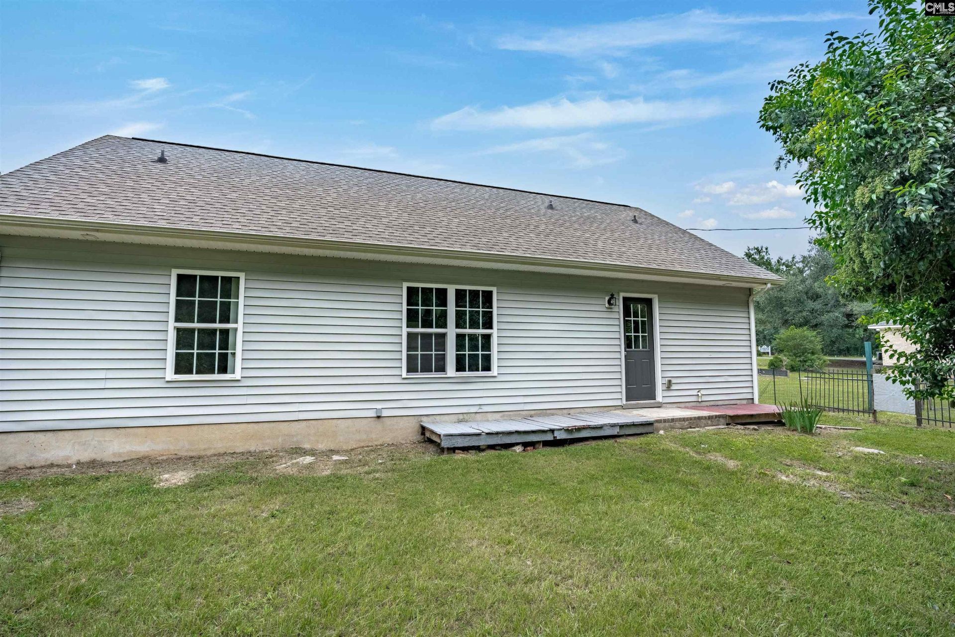 110 Henry Street  Photo 31