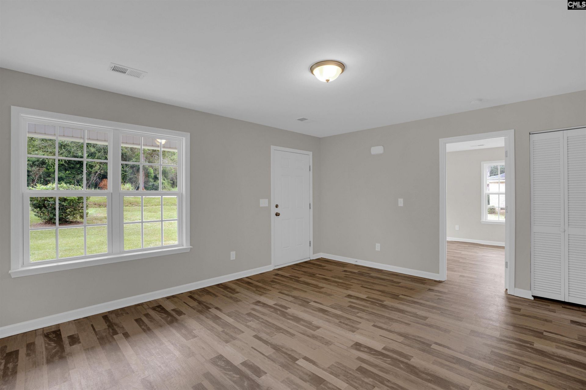 110 Henry Street  Photo 5