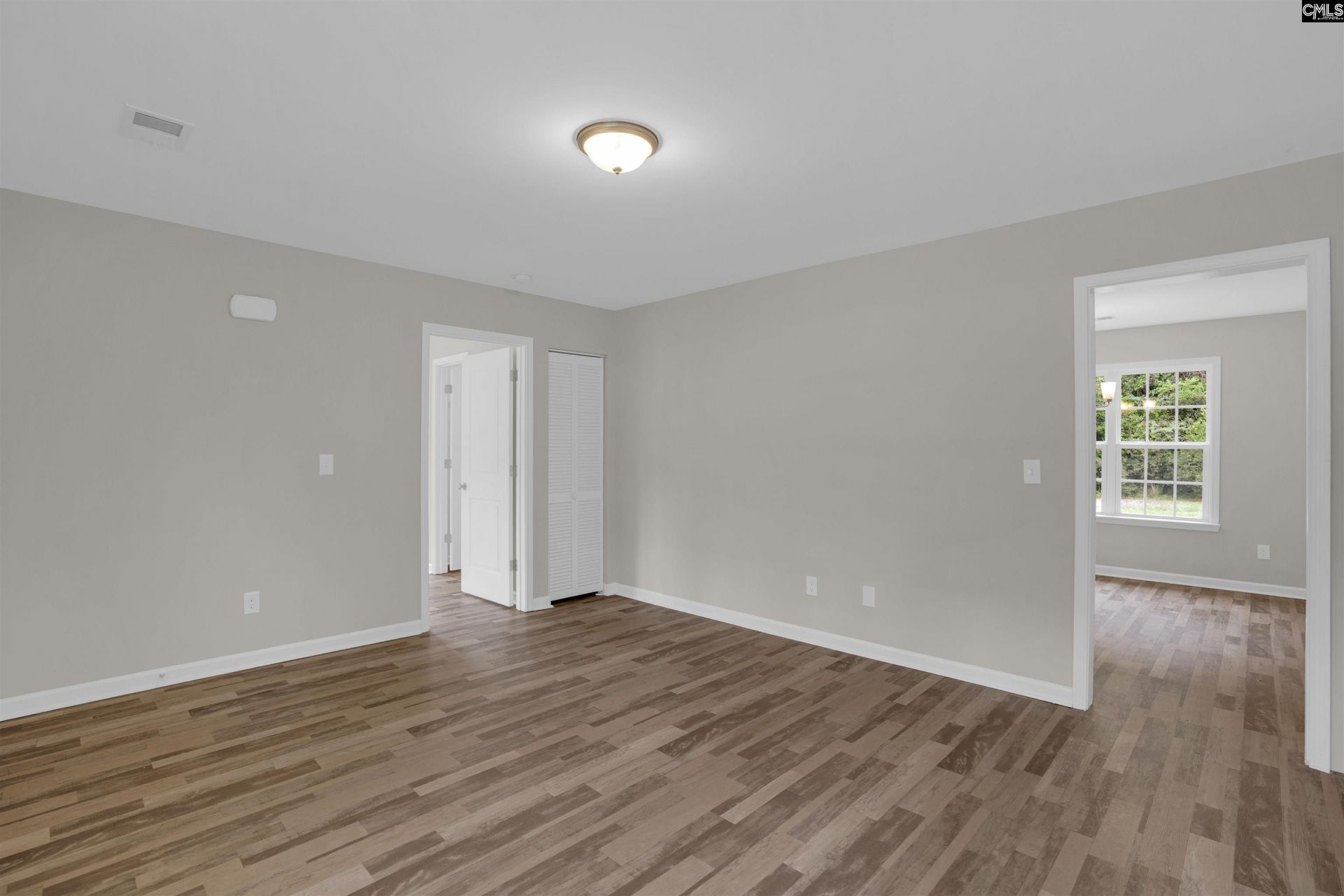 110 Henry Street  Photo 6