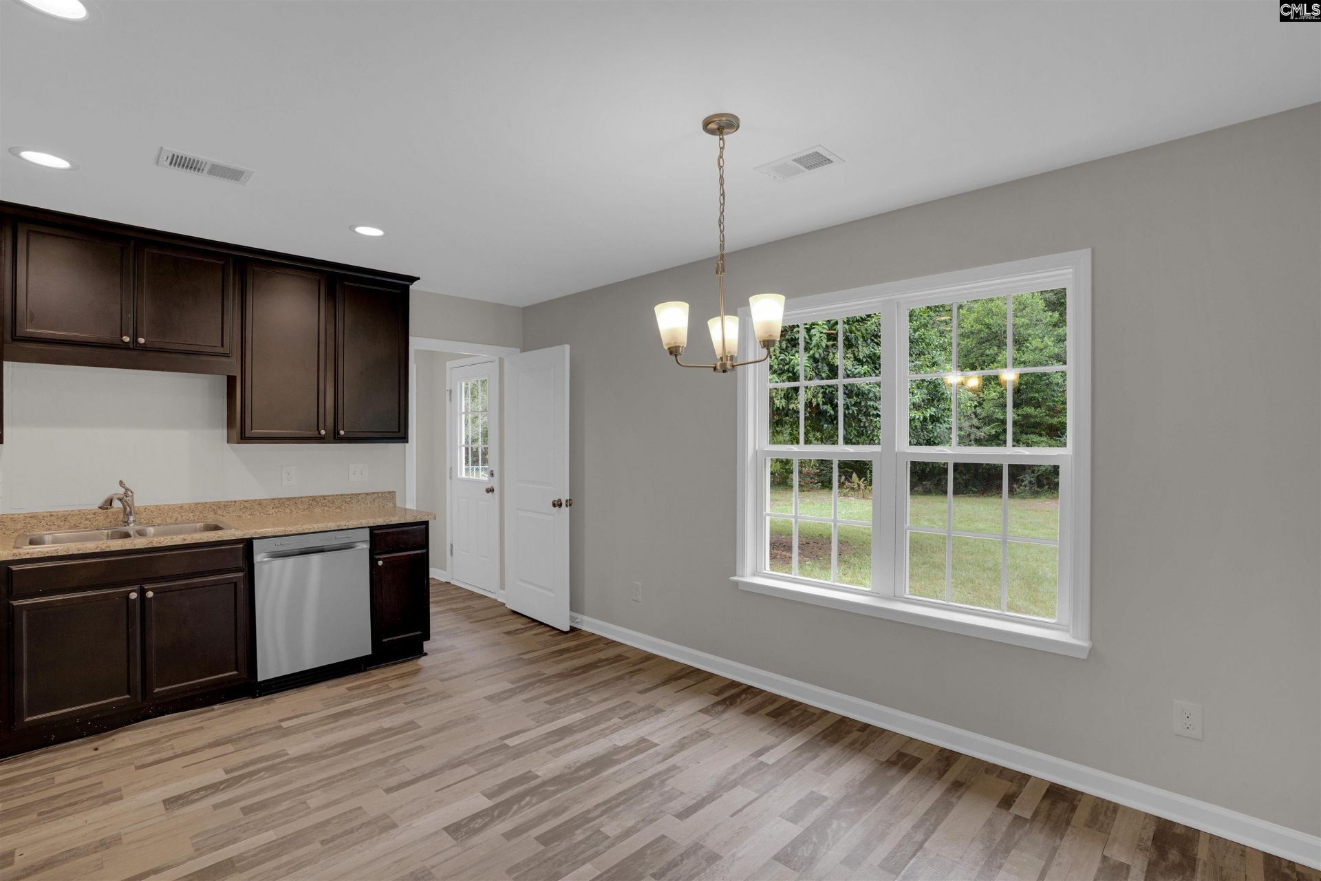 110 Henry Street  Photo 7