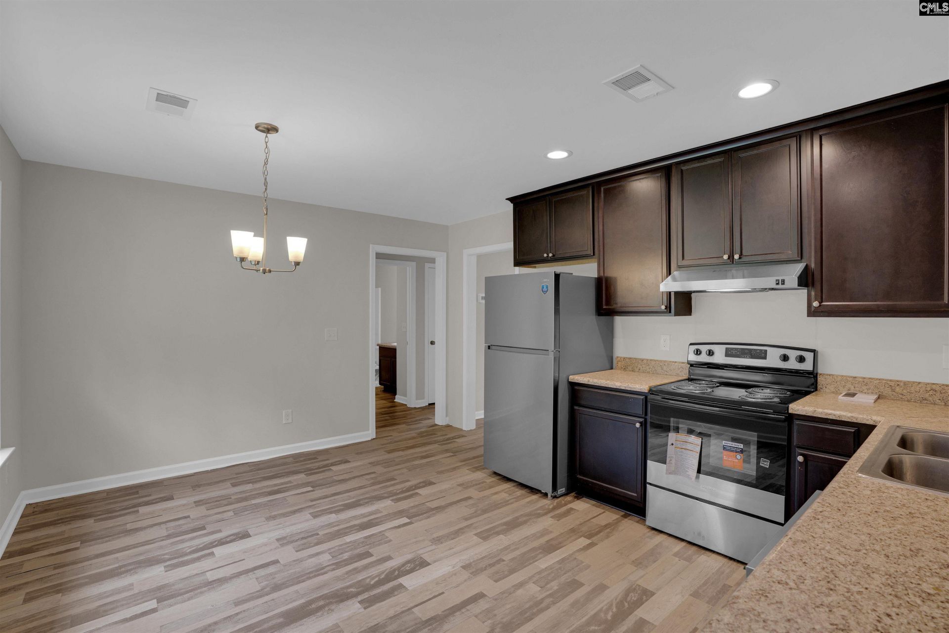 110 Henry Street  Photo 9