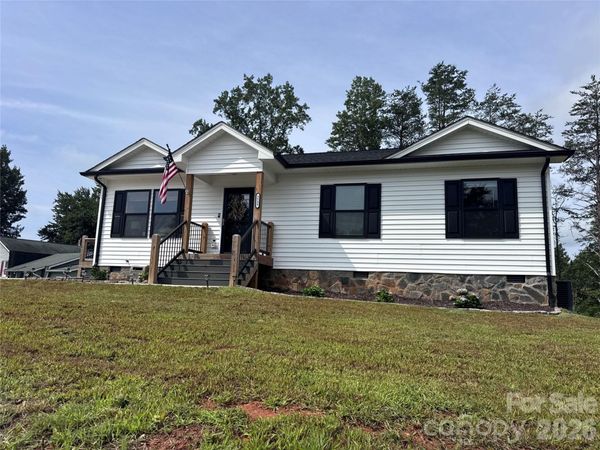 3535 High West Drive , Lenoir, NC 28645