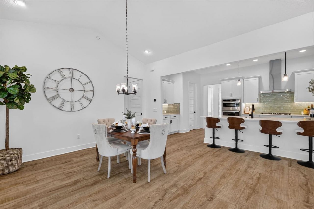 724 Shivers Loop, The Villages, FL 34762 Photo