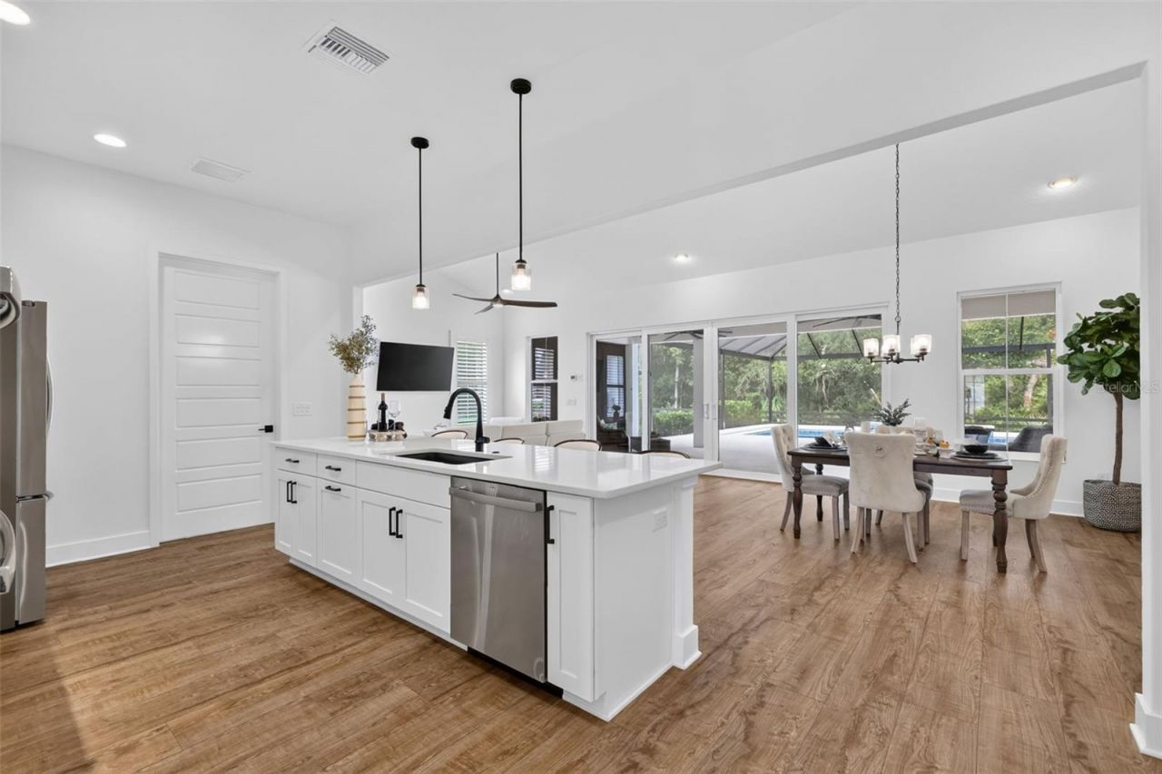 724 Shivers Loop, The Villages, FL 34762 Photo