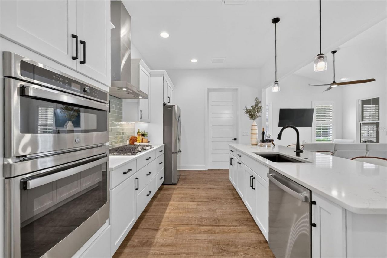 724 Shivers Loop, The Villages, FL 34762 Photo