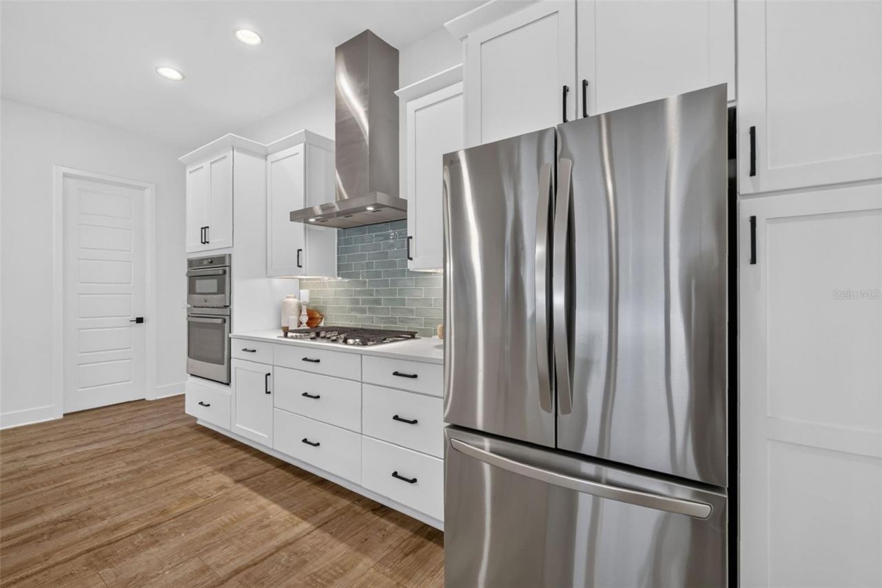 724 Shivers Loop, The Villages, FL 34762 Photo