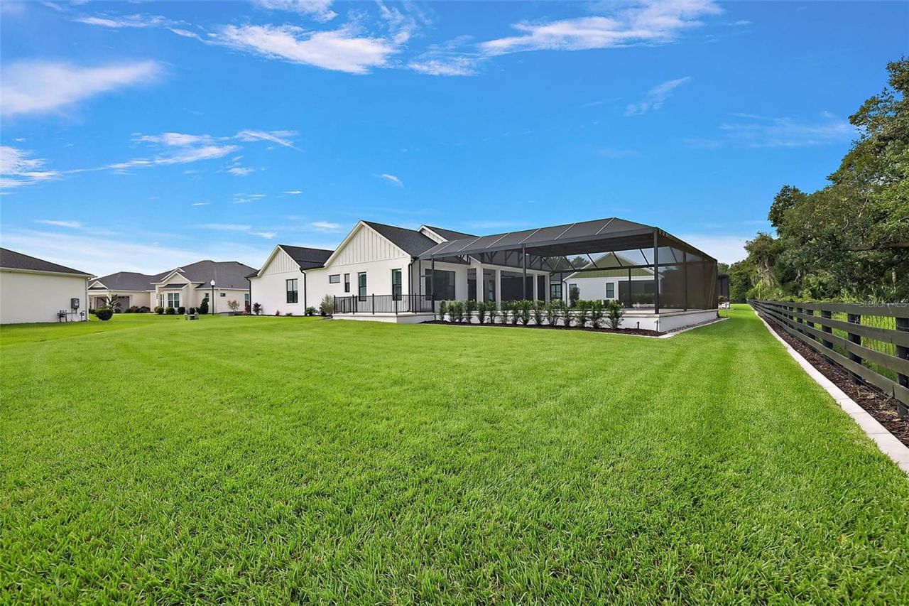 724 Shivers Loop, The Villages, FL 34762 Photo
