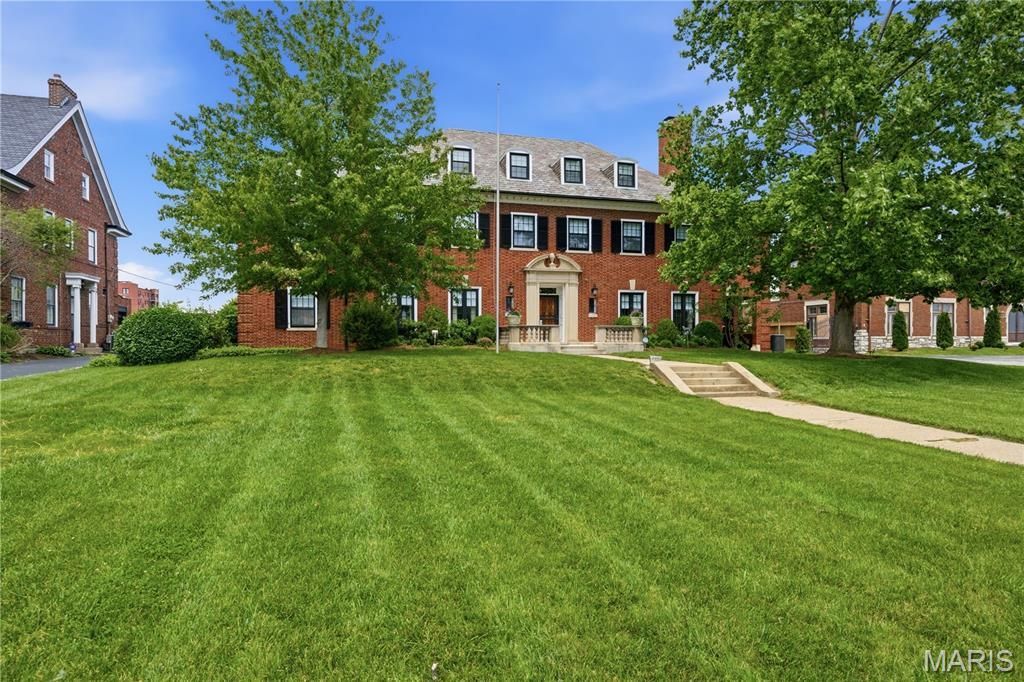 5591 Lindell Boulevard , Saint Louis, MO 63112 Main Photo