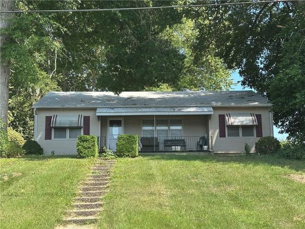 707 Main Street, Waverly, MO 64096