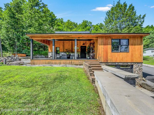 16 Colvin Road , Dalton, PA 18414