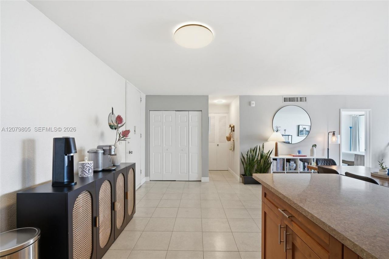 770 NE 69th St , Unit 2B, Miami, FL 33138 Photo