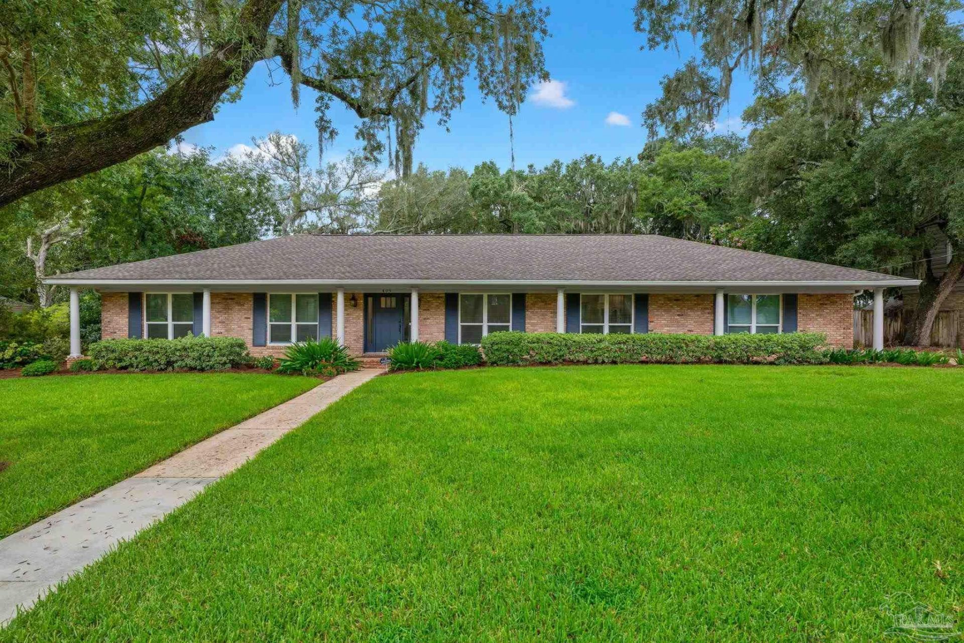 409 Andrew Jackson Trl, Gulf Breeze, FL 32561 Main Photo