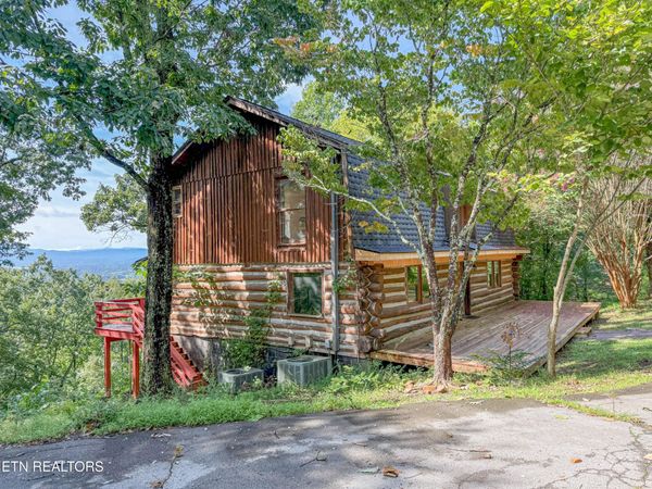 2834 Honeysuckle Tr, Rockford, TN 37853