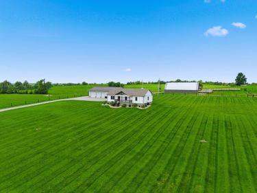 857 Cummins Ferry Road, Salvisa, KY 40372